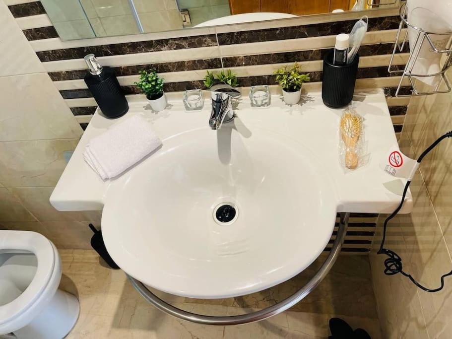 A 2 Minutes De Casa Finance City, Appartement Avec 2 Chambres Καζαμπλάνκα Εξωτερικό φωτογραφία